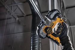 Пила стрічкова акумуляторна безщіткова DeWALT DCS377NT в интернет-магазине