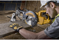 Пила торцювальна мережева DeWALT DWS773 фото