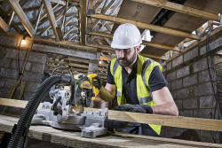 Пила торцювальна мережева DeWALT DWS774 в інтернет-магазині