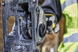 Штроборіз акумуляторний безщітковий DeWALT DCG200NT цена