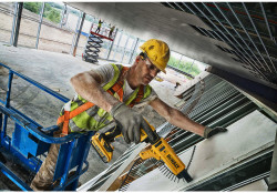 Шурупокрут акумуляторний безщітковий DeWALT DCF620N не дорого