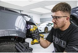 Шурупокрут акумуляторний ударний безщітковий DeWALT DCF801D2 не дорого