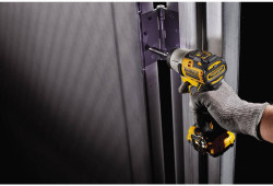 Шурупокрут акумуляторний ударний безщітковий DeWALT DCF801N замовити