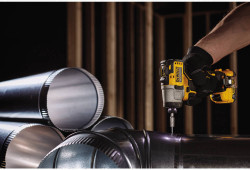 Шурупокрут акумуляторний ударний безщітковий DeWALT DCF801N не дорого
