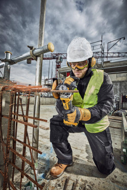 Шліфмашина кутова - болгарка акумуляторна безщіткова DeWALT DCG405P3 фото