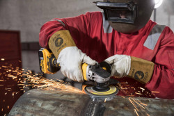Шліфмашина кутова - болгарка акумуляторна безщіткова DeWALT DCG405P3 