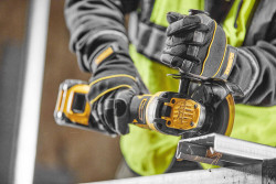 Шліфмашина кутова - болгарка акумуляторна безщіткова DeWALT DCG409T1 ціна