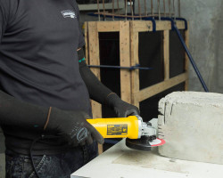 Шліфмашина кутова - болгарка мережева DeWALT DWE4119 акція