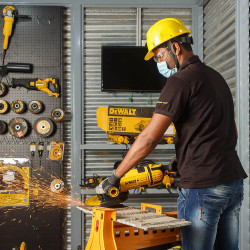 Шліфмашина кутова - болгарка мережева DeWALT DWE4579 фото