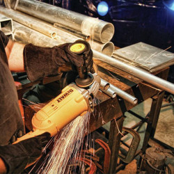 Шліфмашина кутова - болгарка мережева DeWALT DWE496 замовити
