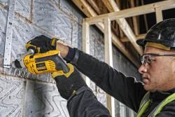 Дриль мережевий ударний DeWALT DWD024 фото