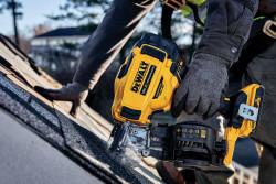 Пістолет цвяхозабивний акумуляторний безщітковий DeWALT DCN45RND2 в інтернет-магазині