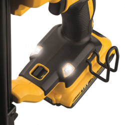 Степлер скобозабивний акумуляторний безщітковий DeWALT DCN681D2 в Україні