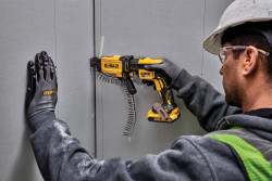 Насадка стрічкова для подачі шурупів DeWALT DCF6202 не дорого