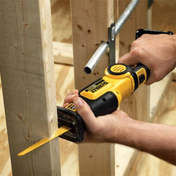 Пила шабельна акумуляторна DeWALT DCS310N не дорого