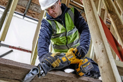 Пила шабельна акумуляторна DeWALT DCS389NT скидки