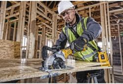 Пила дискова акумуляторна безщіткова компактна DeWALT DCS571NT в інтернет-магазині