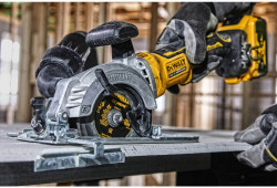 Пила дискова акумуляторна безщіткова DeWALT DCS571P2 в інтернет-магазині