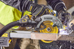 Пила дискова акумуляторна безщіткова DeWALT DCS573NT знижки