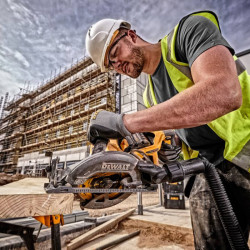 Пила дискова акумуляторна безщіткова DeWALT DCS577N в Украине