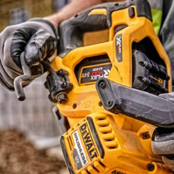 Пила дискова акумуляторна безщіткова DeWALT DCS577T2 Arsenal Grand