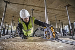 Пила дискова акумуляторна DeWALT DCS579T2 фото