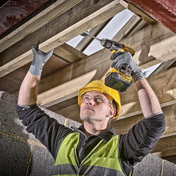 Набір із трьох інструментів безщіткових DeWALT DCK384P2T замовити