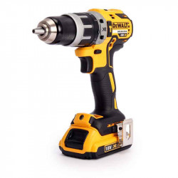 Набір із трьох інструментів безщіткових DeWALT DCK384P2T акція