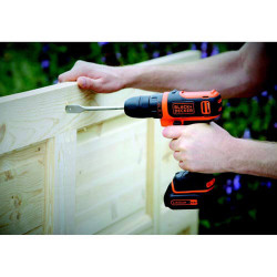 Дриль-шурупокрут акумуляторний BLACK+DECKER BDCDD12 купити