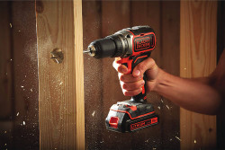 Дриль-шурупокрут акумуляторний безщітковий BLACK+DECKER BL186KB фото