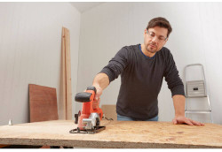 Пила дискова мережева BLACK+DECKER BES510 акция