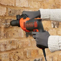 Дриль мережевий ударний BLACK+DECKER BEH710 в Україні