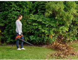 Садовий пилосос електричний BLACK+DECKER BEBLV301 в Украине