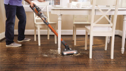 Пилосос акумуляторний BLACK+DECKER BHFEV182C фото