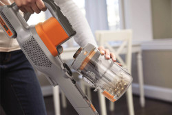 Пилосос акумуляторний BLACK+DECKER BHFEV182C знижки