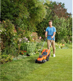 Газонокосарка акумуляторна BLACK+DECKER BCMW33184L2 в Украине