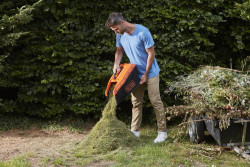 Газонокосарка акумуляторна BLACK+DECKER BCMW3318L2 