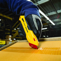 Ніж безпечний FATMAX® Box Box з висувним лезом трапецеподібним STANLEY FMHT10362-0 фото