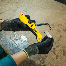 Ніж безпечний із лезом для оздоблювальних робіт STANLEY FMHT10365-0 фото