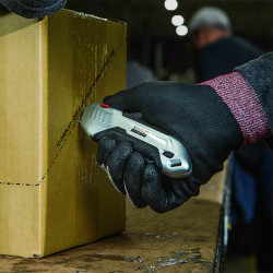 Ніж безпечний FATMAX® Box Box з висувним трапецевідная лезом STANLEY FMHT10370-0 не дорого