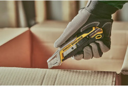 Ніж FatMax Integrated Snap Knife довжиною 165 мм з лезом шириною 18 мм з сегментами, що відламуються STANLEY FMHT10594-0 не дорого