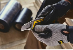 Ніж FatMax Integrated Snap Knife довжиною 165 мм з лезом шириною 18 мм з сегментами, що відламуються STANLEY FMHT10594-0 в интернет-магазине