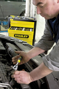 Руків&#39;я завдовжки 208 мм під голівки 3/8 STANLEY STMT82664-0 в Україні