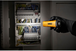 Ліхтар світлодіодний акумуляторний DeWALT DCL183 замовити