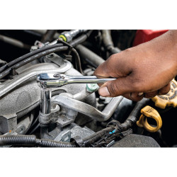 Набор головок, бит, шестигранных и накидных ключей 1/4, 3/8, 1/2, 205 предметов DeWALT DWMT81534-1 заказать