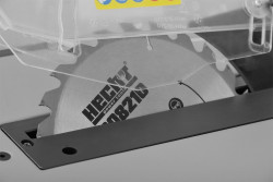 Пила циркулярна HECHT 8210, 5000 об/хв 