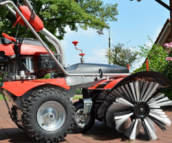 Комплект підмітальної машини HECHT 8101 BS SET в Україні