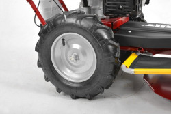 Сенокосилка бензиновая HECHT 5060 EU (4 ножа+2 масла 4Т*0,6L) акция