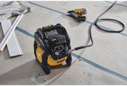 Компресор повітряний акумуляторний DeWALT DCC1018N в Украине