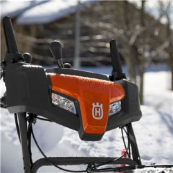 Снегоуборщик Husqvarna ST330 в Украине